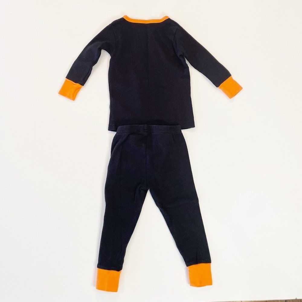 Carter’s 12m Skeleton Pajama Set - Picture 2 of 4
